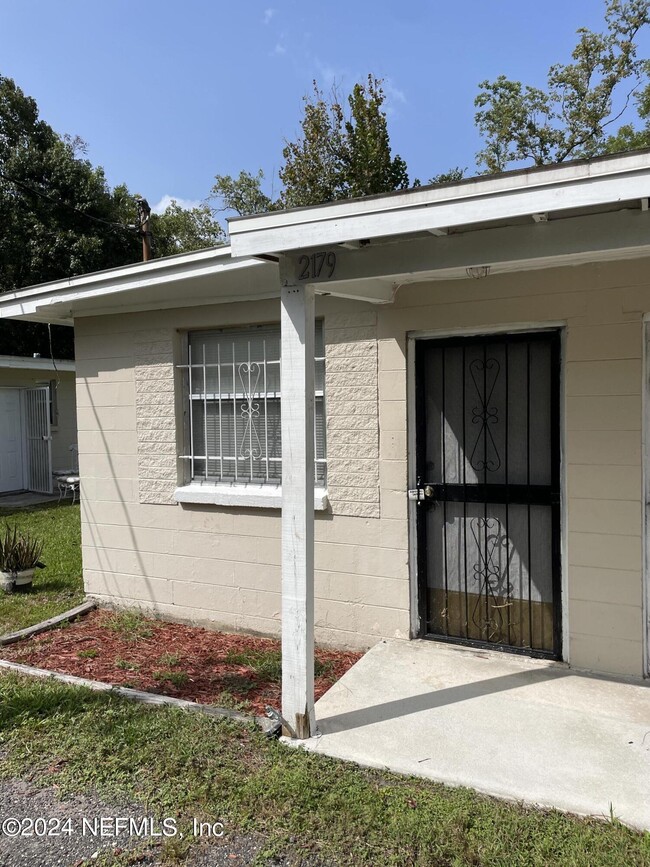 2179 W 40th St in Jacksonville, FL - Building Photo - Building Photo