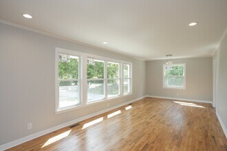 102 S Bigby Dr in Columbia, TN - Building Photo - Building Photo