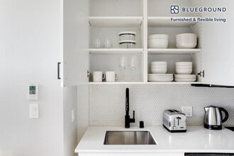 1305 E Marion St in Seattle, WA - Building Photo - Building Photo