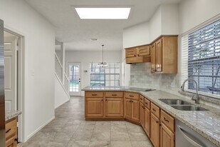 23 Heathstone Pl in Spring, TX - Building Photo