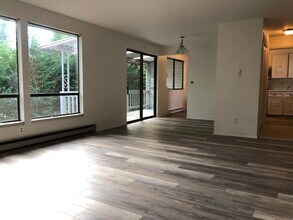 1471 Rainier Court, Unit 3 in Fircrest, WA - Building Photo - Building Photo