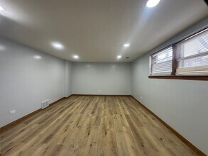 3000 N Austin Ave in Chicago, IL - Building Photo - Building Photo