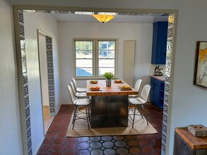 1425 Allison Ave, Unit 1425 in Los Angeles, CA - Foto de edificio - Building Photo