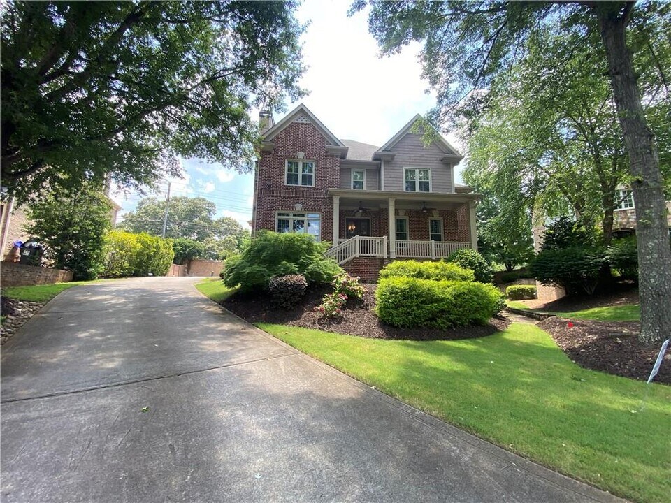 2464 Canopy Glen NE in Marietta, GA - Building Photo