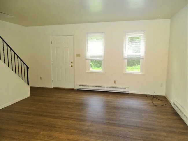 4632 New Holland Rd, Unit 3 in Mohnton, PA - Building Photo - Building Photo