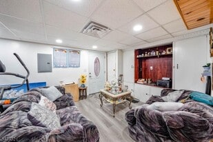 376 Elmora Ave in Elizabeth, NJ - Building Photo