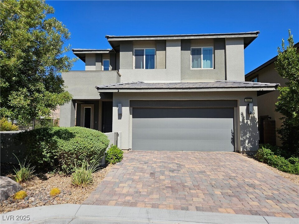7017 Pearl Hilltop Ct in Las Vegas, NV - Foto de edificio