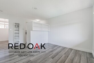 12211 S Manor Dr in Hawthorne, CA - Building Photo - Building Photo