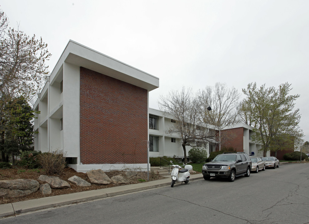 Mapleton Village Apartments in Boulder, CO - Building Photo