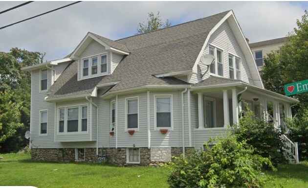 29 Fales St, Unit 29 Fales St #2 in Worcester, MA - Building Photo - Building Photo