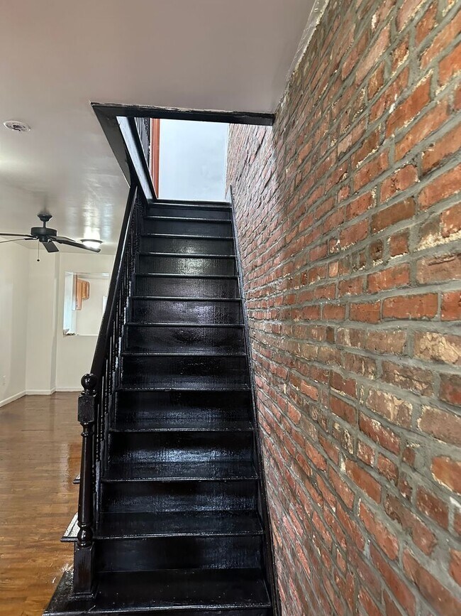 1809 N Port St in Baltimore, MD - Building Photo - Building Photo
