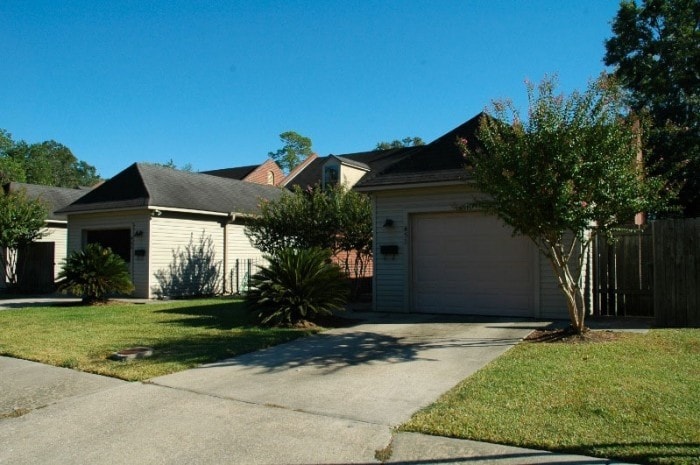 450-480 10th St in Lake Charles, LA - Building Photo