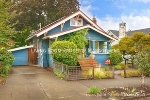 4335 SE 42nd Ave in Portland, OR - Building Photo