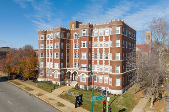 The Savoy in St. Louis, MO - Building Photo - Building Photo