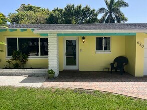 620 NE 9th Ave in Boynton Beach, FL - Building Photo - Building Photo