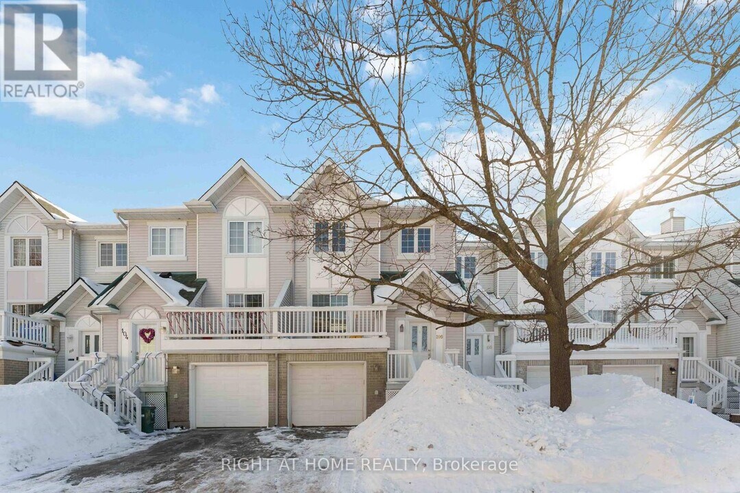 106 Castlegreen Private in Ottawa, ON - Building Photo