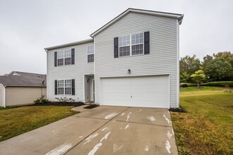 6545 Ziegler Ln in Charlotte, NC - Building Photo - Building Photo