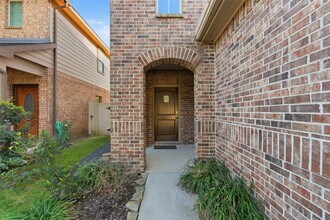 1611 N City Oaks Ln in Houston, TX - Building Photo - Building Photo