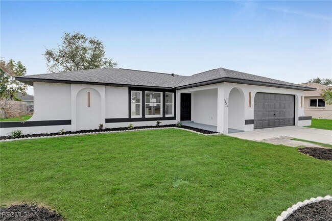 1324 SE 22nd Terrace in Cape Coral, FL - Building Photo - Building Photo