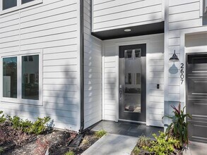 2607 Huntington Creek Ln in Houston, TX - Building Photo - Building Photo