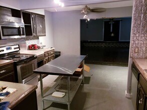 1231 Kendalia Ave in San Antonio, TX - Building Photo - Building Photo