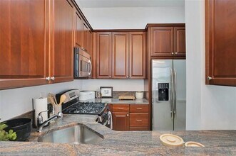 729 MADISON St-Unit -2B in Hoboken, NJ - Building Photo - Building Photo