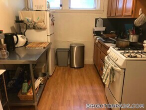 1630 Commonwealth Ave, Unit 1 in Boston, MA - Building Photo - Building Photo