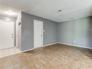 717 Prairie Creek Dr in Princeton, TX - Building Photo - Building Photo