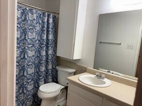 5355 Wonder Dr in Fort Worth, TX - Foto de edificio - Building Photo