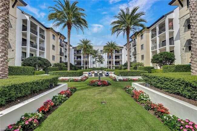 1035 3rd Ave S, Unit 514 in Naples, FL - Building Photo - Building Photo