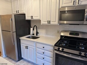 511 Washington Dr in Ramsey, NJ - Building Photo - Building Photo