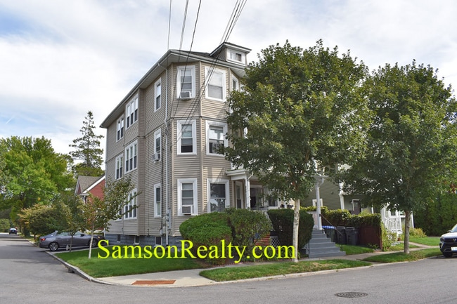 219 Cole Ave in Providence, RI - Building Photo - Building Photo