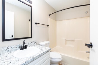 Market Mohawk Apartments in Columbus, OH - Foto de edificio - Building Photo