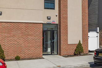 285 Fulton Pl in Paterson, NJ - Building Photo - Building Photo