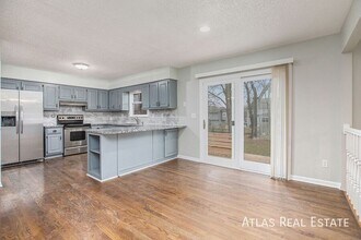 5711 W 157th Terrace in Overland Park, KS - Building Photo - Building Photo