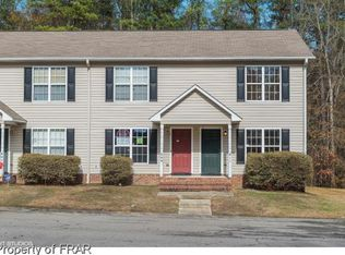 611 Lumberly Ln in Fayetteville, NC - Building Photo