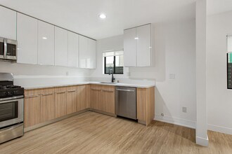 1949 Park Grove Ave, Unit 7 in Los Angeles, CA - Building Photo - Building Photo