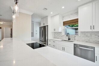 1145 NE 12th Ave in Fort Lauderdale, FL - Building Photo - Building Photo