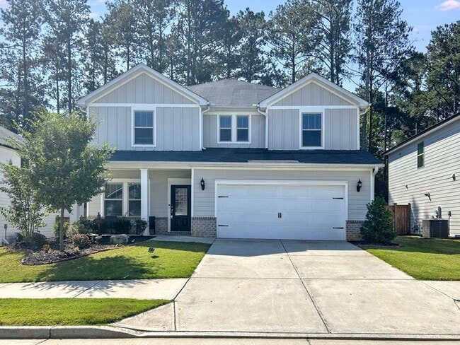 property at 662 Stately Dr