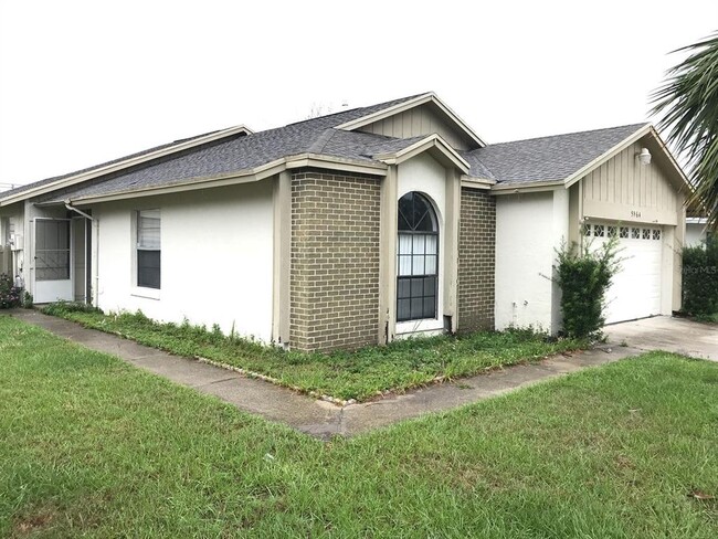 5364 Lonesome Dove Dr in Kissimmee, FL - Foto de edificio - Building Photo