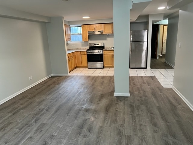 1019 62nd E St, Unit Garden Apt East in Chicago, IL - Building Photo - Building Photo