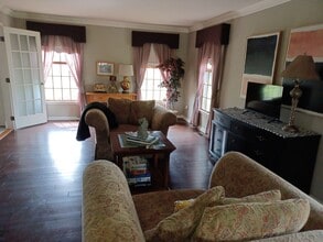 196 Twining Bridge Rd in Newtown, PA - Building Photo - Building Photo