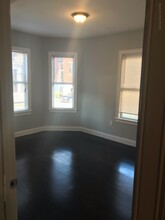 43 Saint Paul St, Unit 3 in Brookline, MA - Building Photo - Building Photo