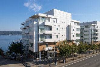 Harborside Condominiums in Bremerton, WA - Foto de edificio - Building Photo