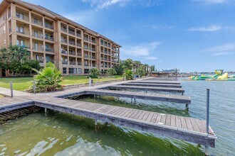 96 Island Dr in Horseshoe Bay, TX - Building Photo - Building Photo