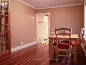 70 Ashdale Ave in Toronto, ON - Building Photo - Building Photo