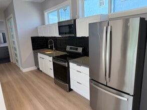 13529 S Raymond Ave in Gardena, CA - Building Photo - Building Photo