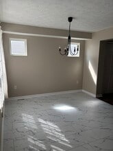 1150 Chapman Ln in Medina, OH - Foto de edificio - Building Photo