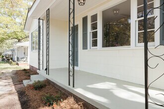 328 Guilford St in West Columbia, SC - Foto de edificio - Building Photo