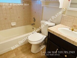 1132 W Saginaw Way in Fresno, CA - Building Photo - Building Photo